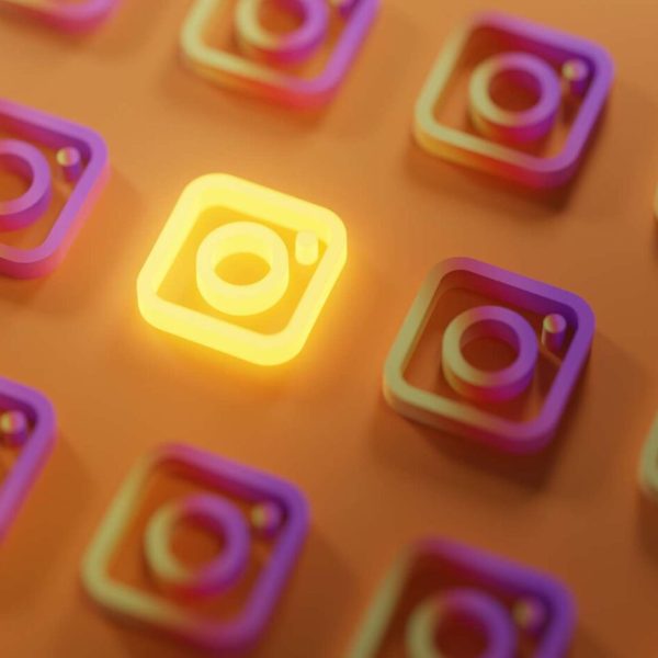 glowing-instagram-logo-pattern-Copy.jpg